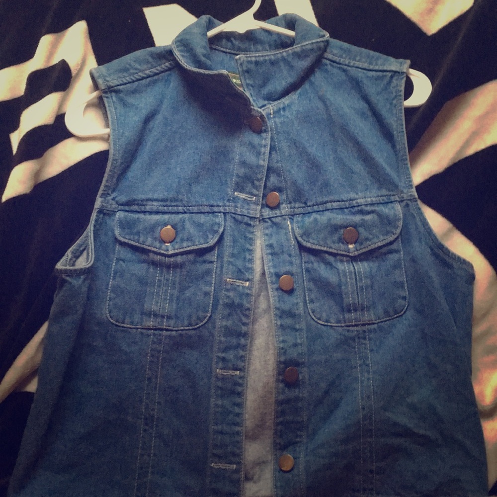 Vintage jean vest with pockets